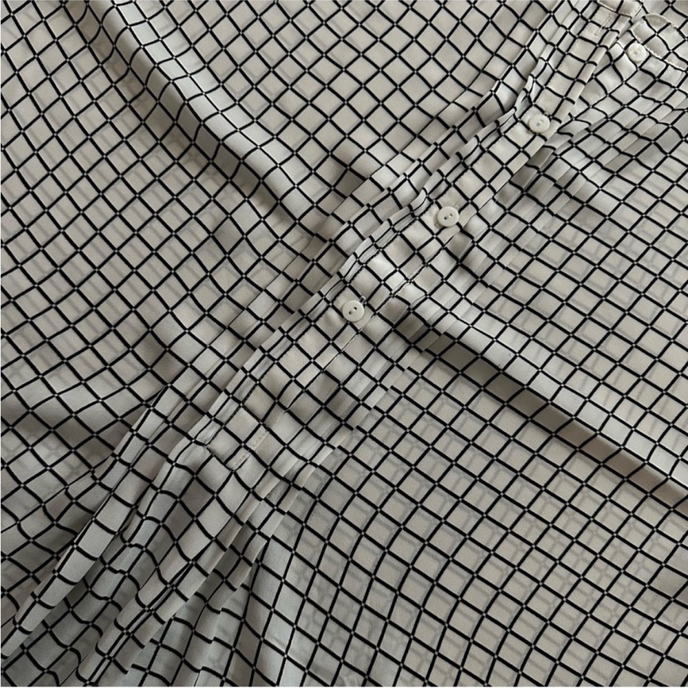 Checkered blouse - Picture 2 of 6